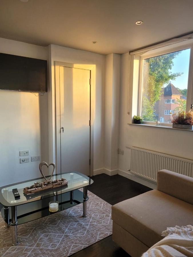 Amazing London 1 Bedroom Flat In Astral House As18 Norbury  Εξωτερικό φωτογραφία